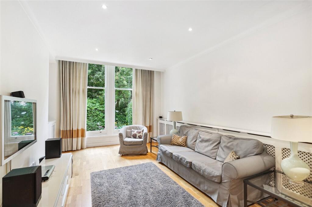 1 bed 1st Floor Flat for rent in Kensington. From Chestertons Estate Agents - South Kensington Lettings