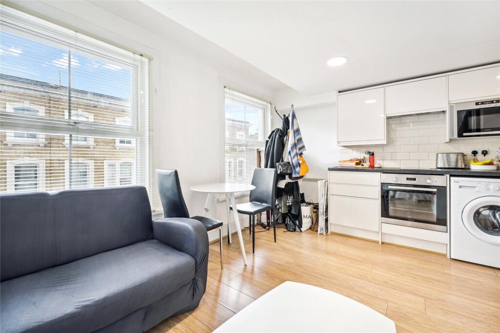 1 bed 1st Floor Flat for rent in Kensington. From Chestertons Estate Agents - South Kensington Lettings