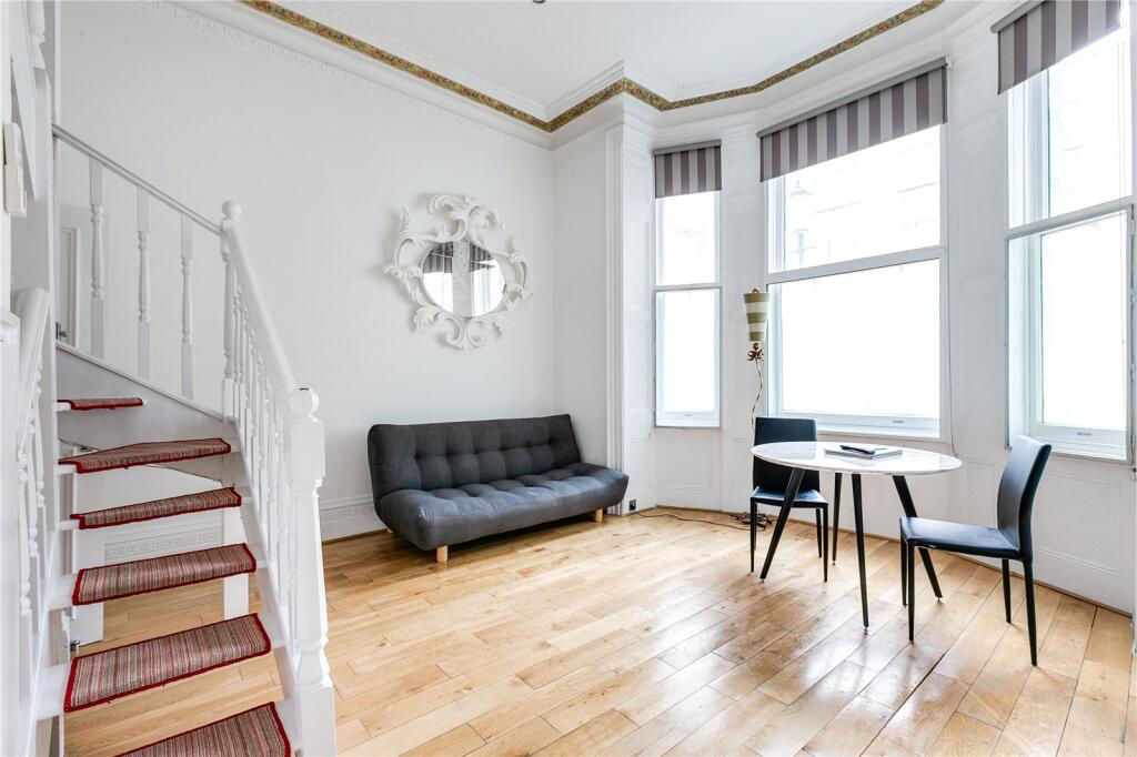 4 bed 1st Floor Flat for rent in Kensington. From Chestertons Estate Agents - South Kensington Lettings