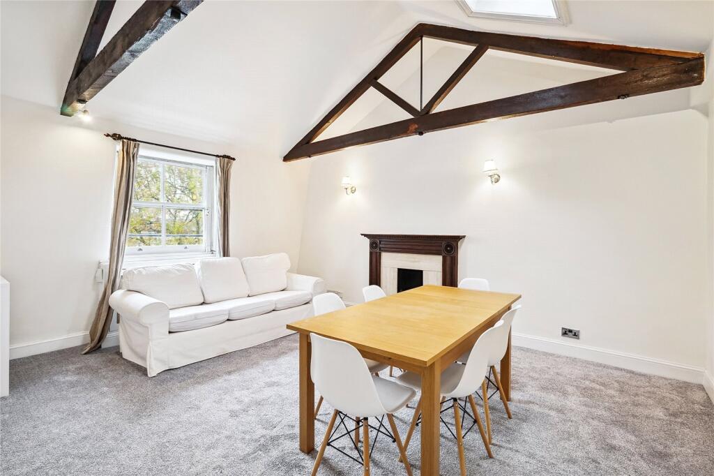 2 bed 1st Floor Flat for rent in Chelsea. From Chestertons Estate Agents - South Kensington Lettings 2 bed 1st Floor Flat for rent in Chelsea. From Chestertons Estate Agents - South Kensington Lettings