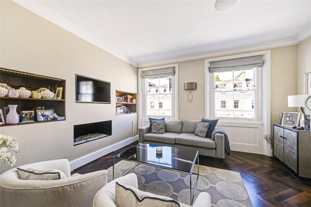 3 bed 1st Floor Flat for rent in Chelsea. From Chestertons Estate Agents - South Kensington Lettings 3 bed 1st Floor Flat for rent in Chelsea. From Chestertons Estate Agents - South Kensington Lettings