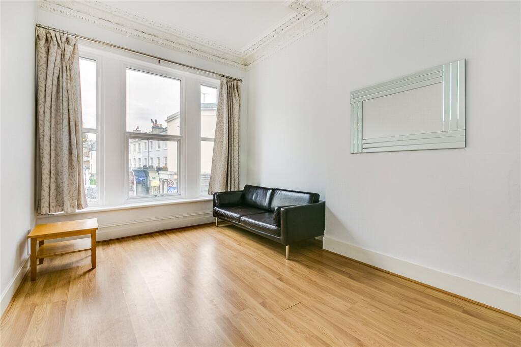 1 bed 1st Floor Flat for rent in Kensington. From Chestertons Estate Agents - South Kensington Lettings