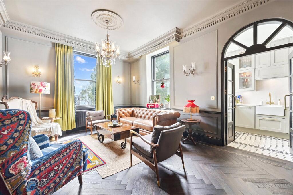 2 bed 1st Floor Flat for rent in Kensington. From Chestertons Estate Agents - South Kensington Lettings