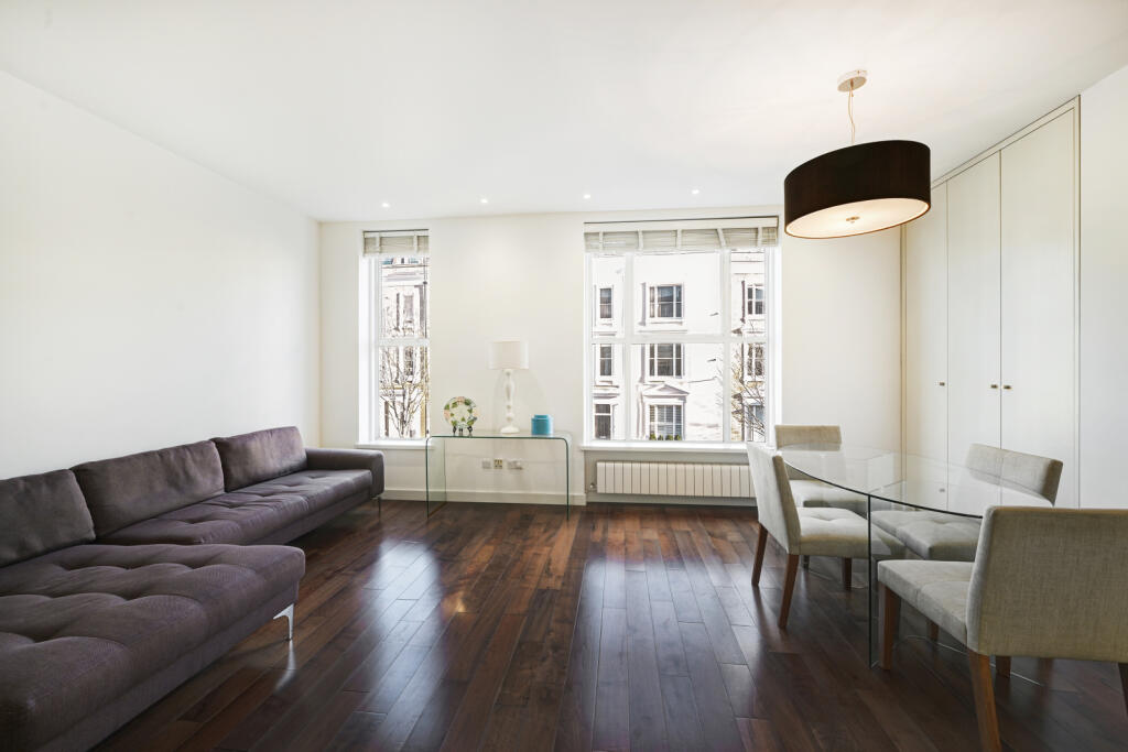 1 bed 1st Floor Flat for rent in Kensington. From Chestertons Estate Agents - South Kensington Lettings 1 bed 1st Floor Flat for rent in Kensington. From Chestertons Estate Agents - South Kensington Lettings
