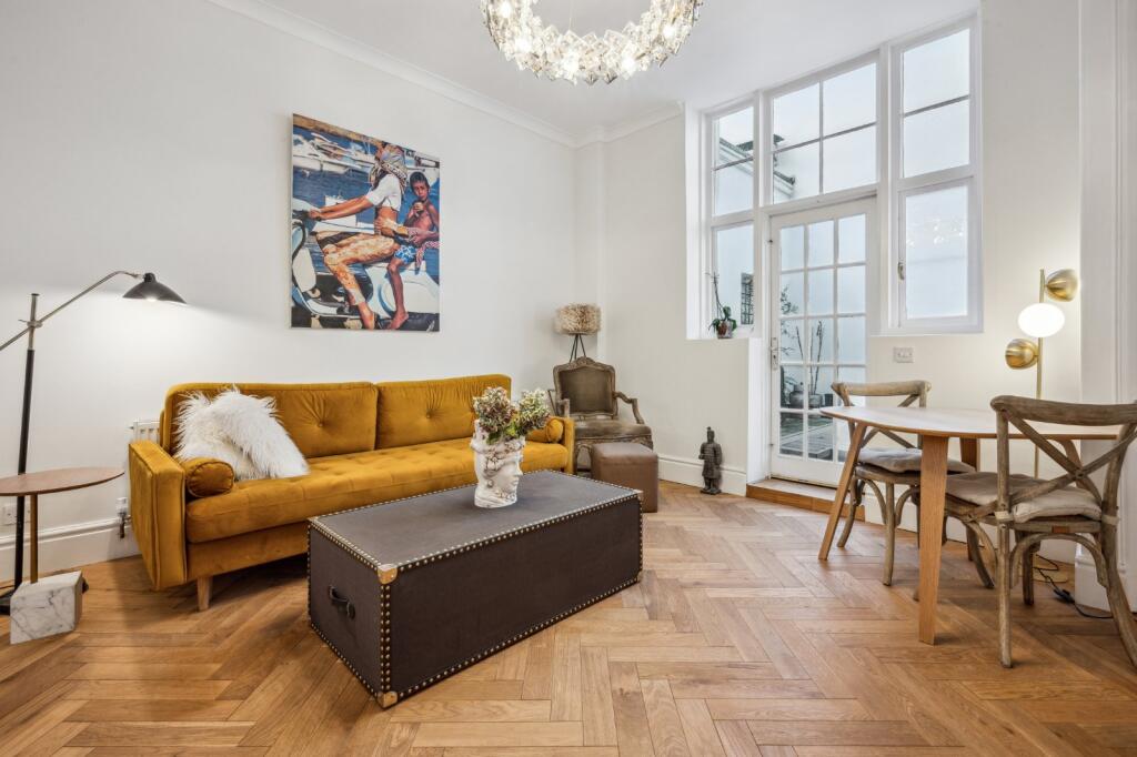 1 bed 1st Floor Flat for rent in Kensington. From Chestertons Estate Agents - South Kensington Lettings