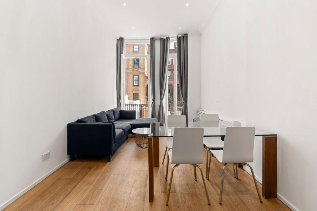 1 bed 1st Floor Flat for rent in Kensington. From Chestertons Estate Agents - South Kensington Lettings 1 bed 1st Floor Flat for rent in Kensington. From Chestertons Estate Agents - South Kensington Lettings