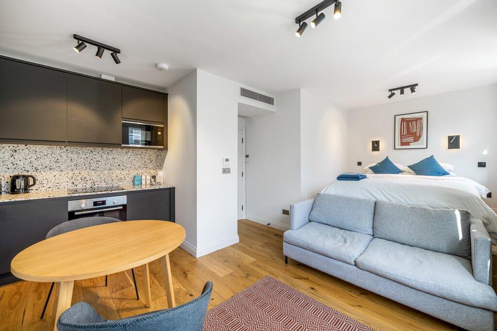 0 bed 1st Floor Flat for rent in Kensington. From Chestertons Estate Agents - South Kensington Lettings 0 bed 1st Floor Flat for rent in Kensington. From Chestertons Estate Agents - South Kensington Lettings