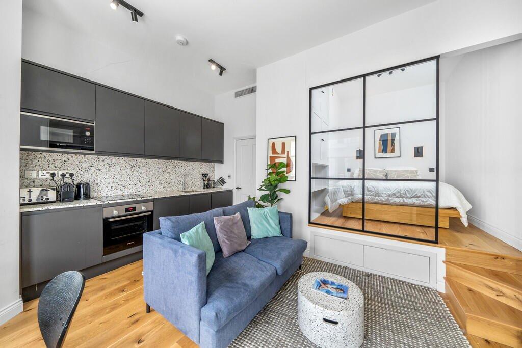 0 bed 1st Floor Flat for rent in Kensington. From Chestertons Estate Agents - South Kensington Lettings 0 bed 1st Floor Flat for rent in Kensington. From Chestertons Estate Agents - South Kensington Lettings