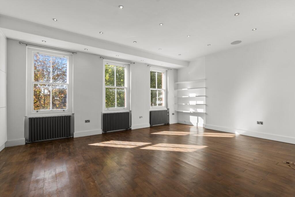 3 bed 1st Floor Flat for rent in Kensington. From Chestertons Estate Agents - South Kensington Lettings