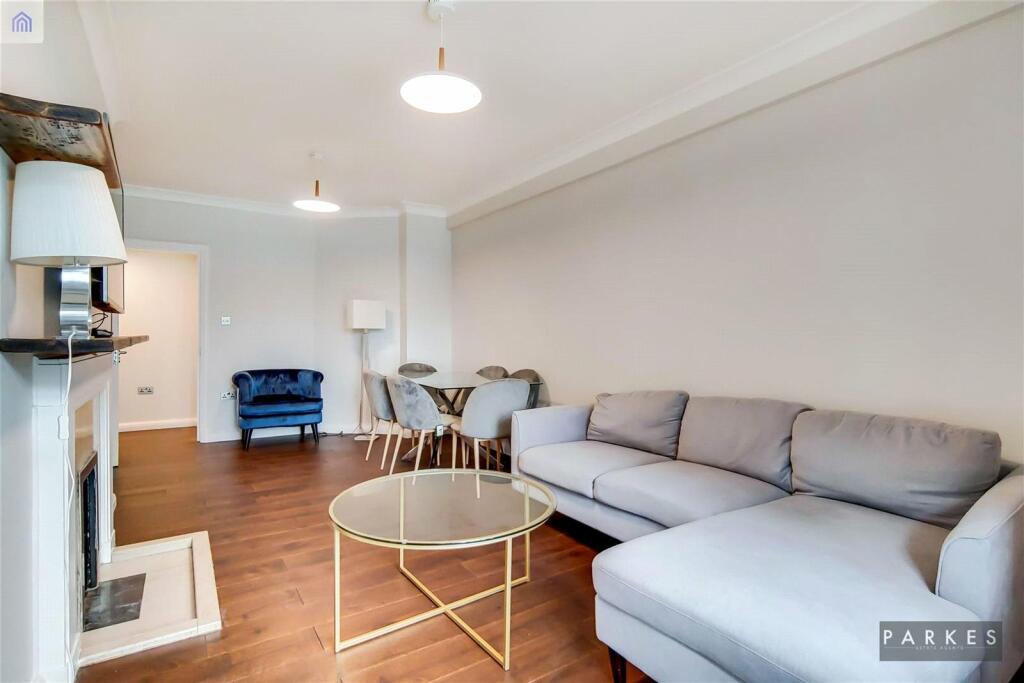 3 bed Flat for rent in Camden Town. From Chestertons Estate Agents - St Johns Wood Lettings