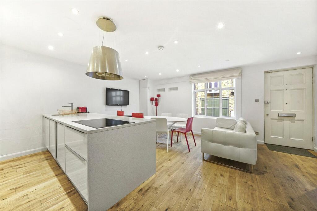 3 bed Mews for rent in Camden Town. From Chestertons Estate Agents - St Johns Wood Lettings
