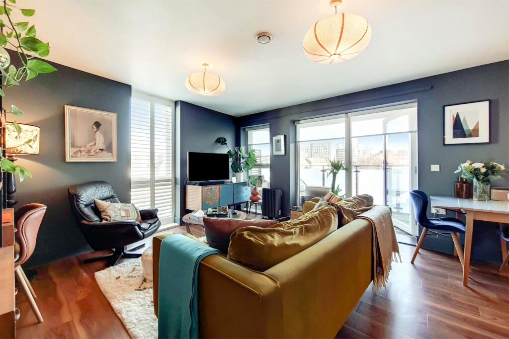 2 bed Flat for rent in Hampstead. From Chestertons Estate Agents - St Johns Wood Lettings