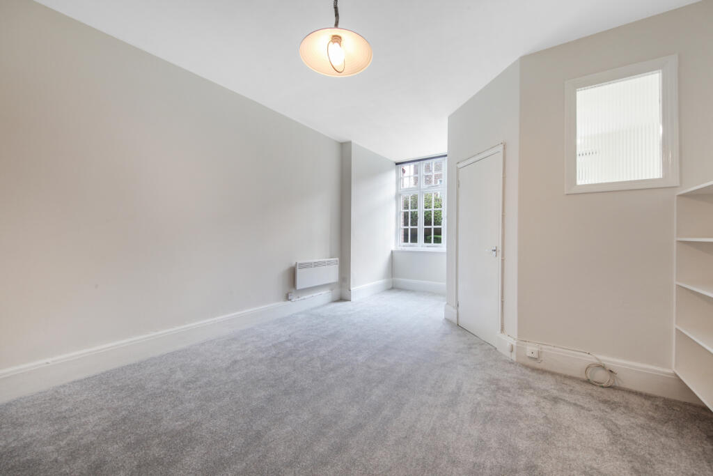 2 bed Flat for rent in Paddington. From Chestertons Estate Agents - St Johns Wood Lettings
