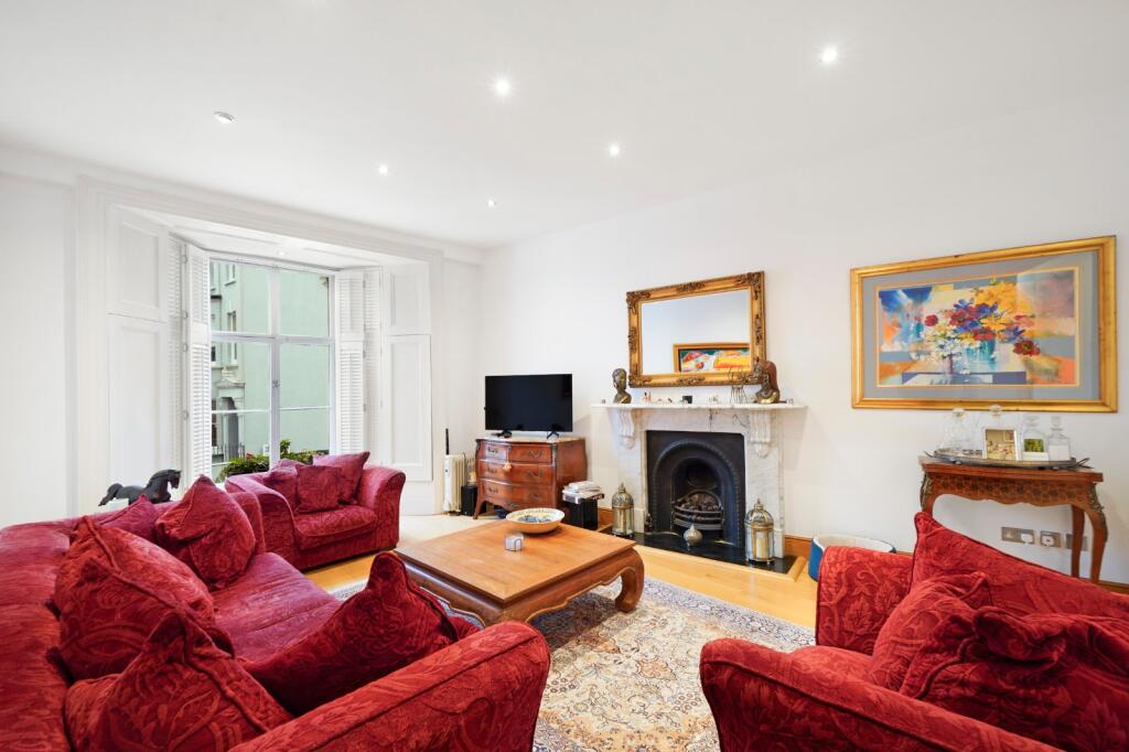 2 bed 1st Floor Flat for rent in Paddington. From Chestertons Estate Agents - St Johns Wood Lettings