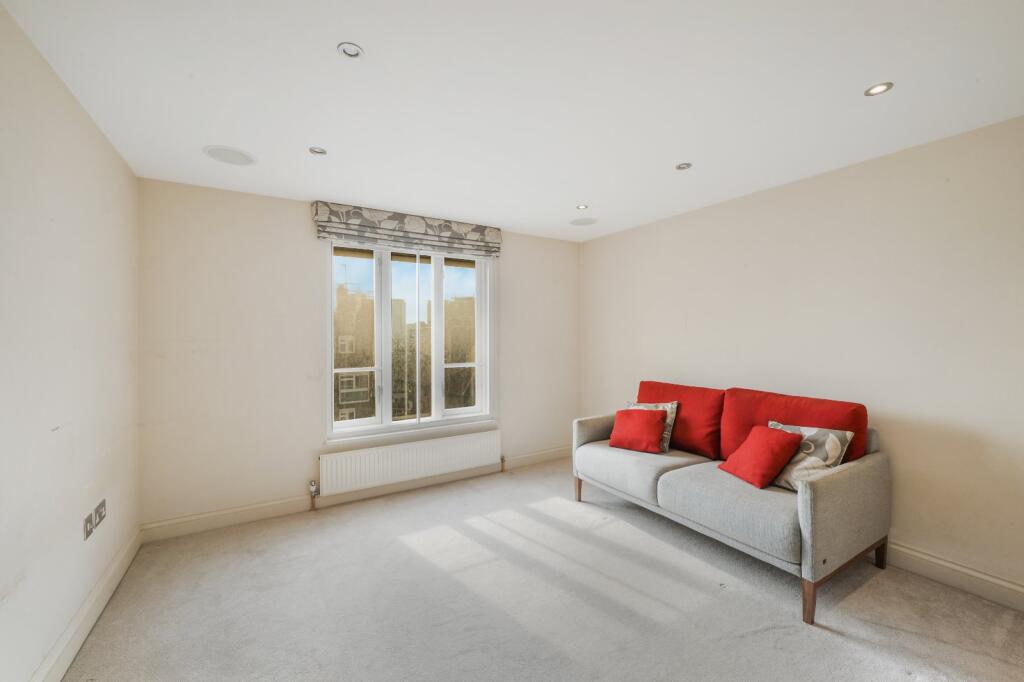 2 bed 1st Floor Flat for rent in Camden Town. From Chestertons Estate Agents - St Johns Wood Lettings