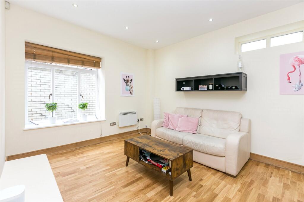 2 bed 1st Floor Flat for rent in Camden Town. From Chestertons Estate Agents - St Johns Wood Lettings