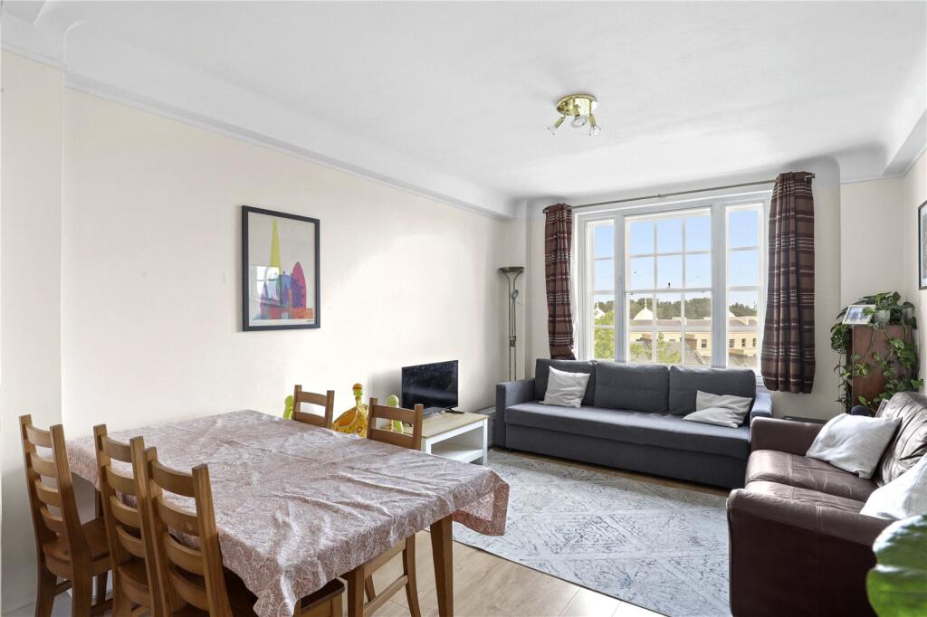 2 bed 1st Floor Flat for rent in Camden Town. From Chestertons Estate Agents - St Johns Wood Lettings