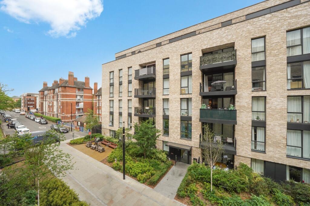 2 bed 1st Floor Flat for rent in Paddington. From Chestertons Estate Agents - St Johns Wood Lettings
