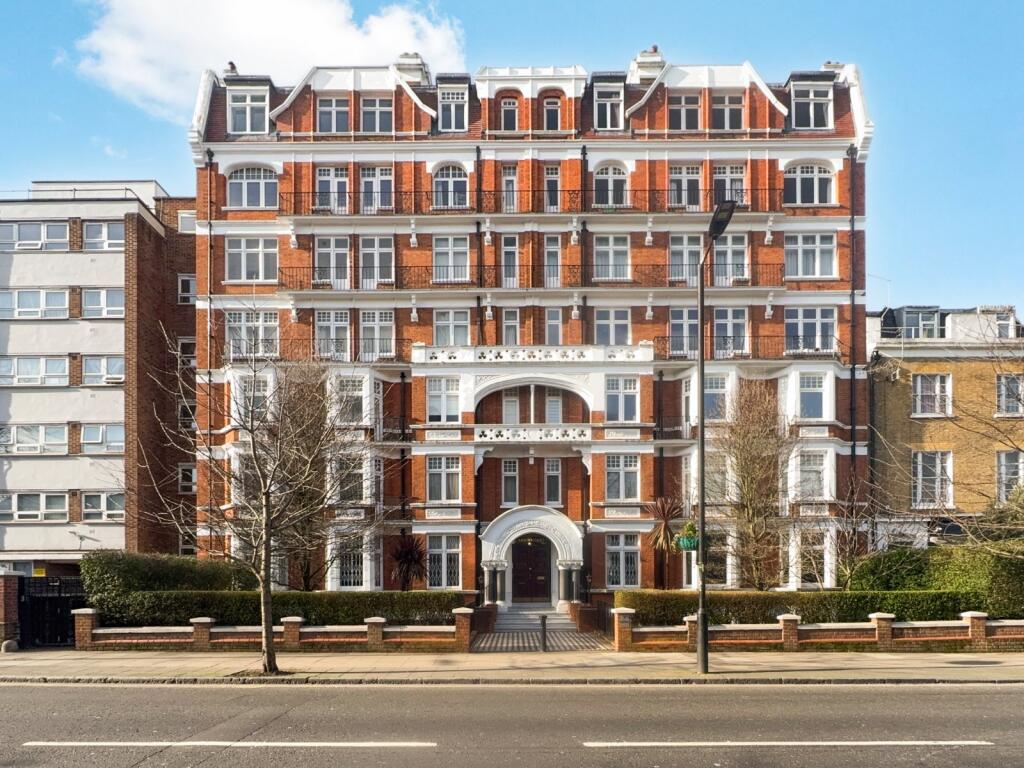 3 bed 1st Floor Flat for rent in Paddington. From Chestertons Estate Agents - St Johns Wood Lettings