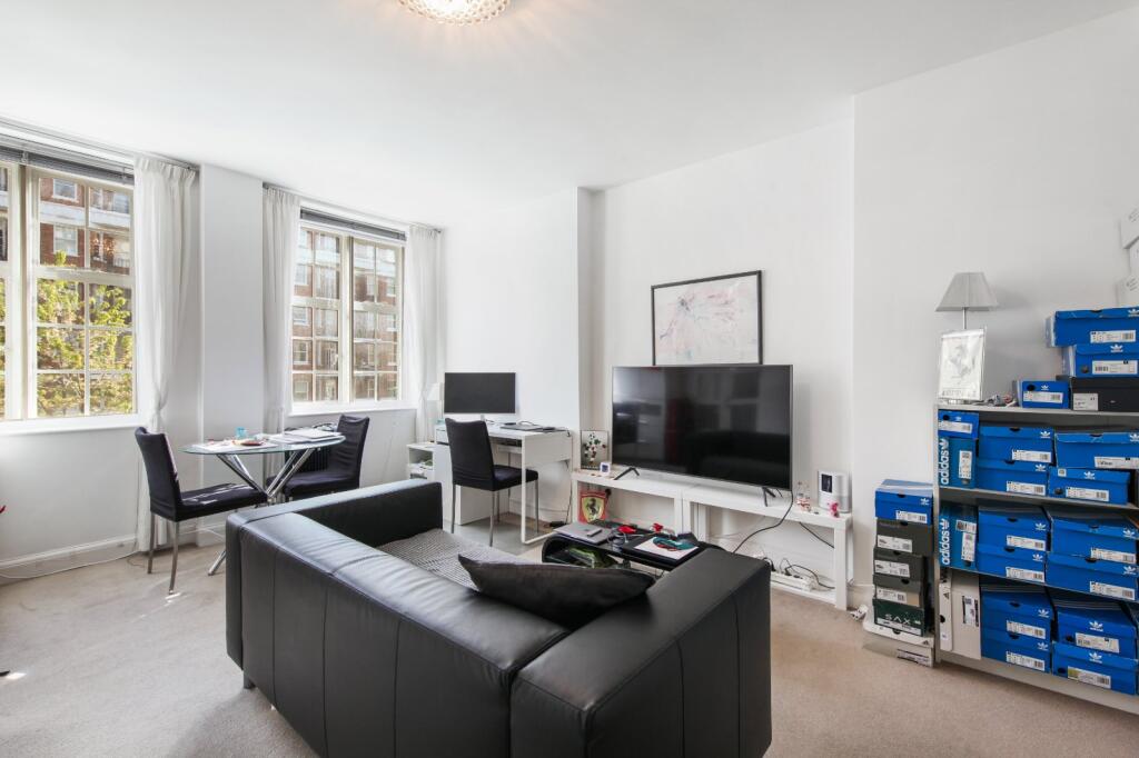 4 bed Detached for rent in Paddington. From Chestertons Estate Agents - St Johns Wood Lettings