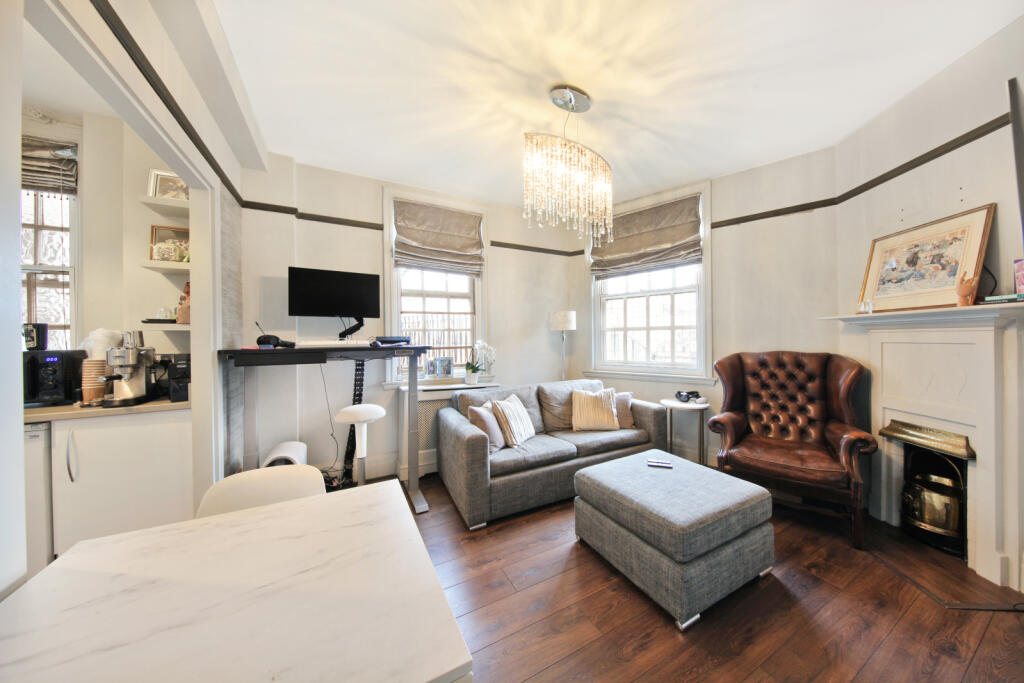 1 bed 1st Floor Flat for rent in Camden Town. From Chestertons Estate Agents - St Johns Wood Lettings
