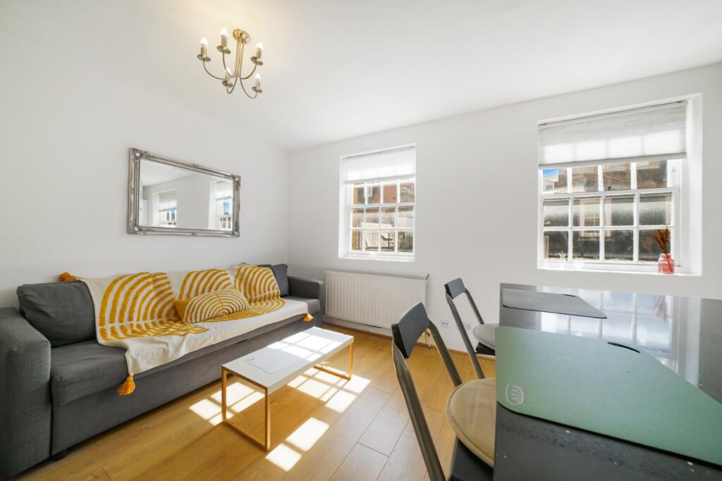 2 bed 1st Floor Flat for rent in Camden Town. From Chestertons Estate Agents - St Johns Wood Lettings