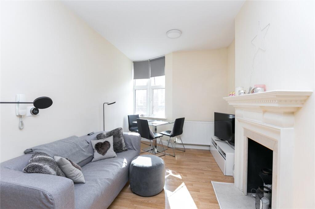 1 bed 1st Floor Flat for rent in Paddington. From Chestertons Estate Agents - St Johns Wood Lettings