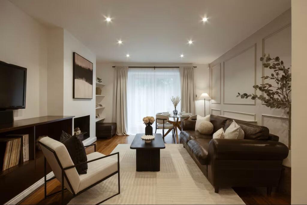2 bed 1st Floor Flat for rent in Hampstead. From Chestertons Estate Agents - St Johns Wood Lettings