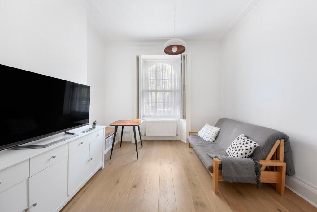 1 bed 1st Floor Flat for rent in Paddington. From Chestertons Estate Agents - St Johns Wood Lettings