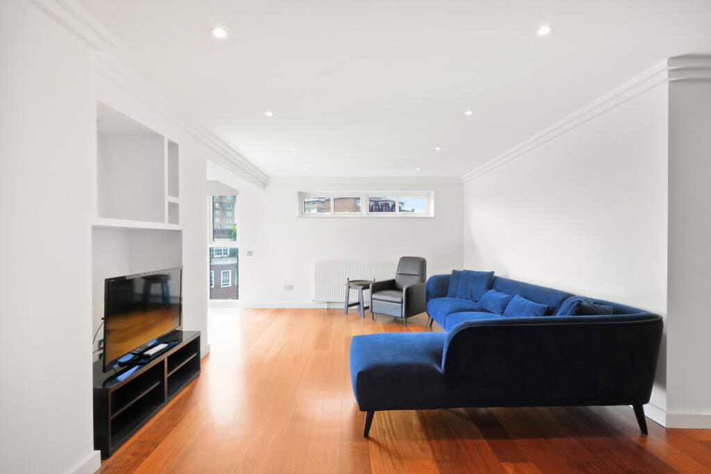 3 bed 1st Floor Flat for rent in Hampstead. From Chestertons Estate Agents - St Johns Wood Lettings