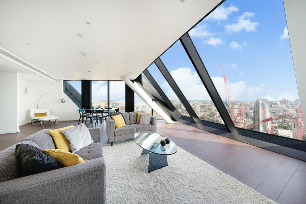 2 bed 1st Floor Flat for rent in Bermondsey. From Chestertons Estate Agents - Tower Bridge Lettings