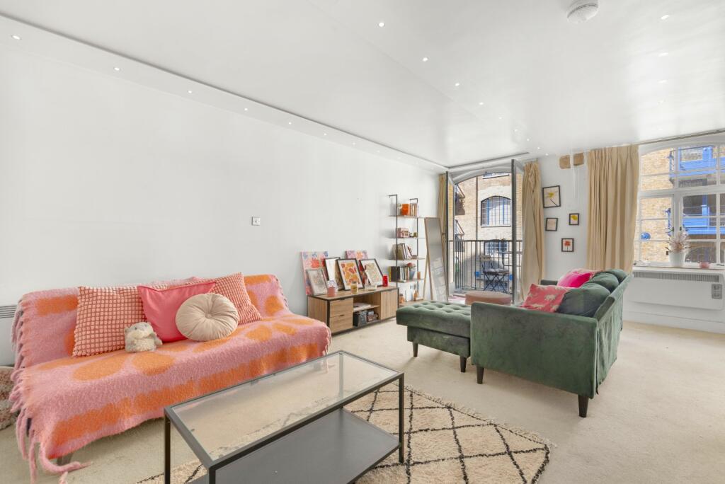 2 bed 1st Floor Flat for rent in Bermondsey. From Chestertons Estate Agents - Tower Bridge Lettings