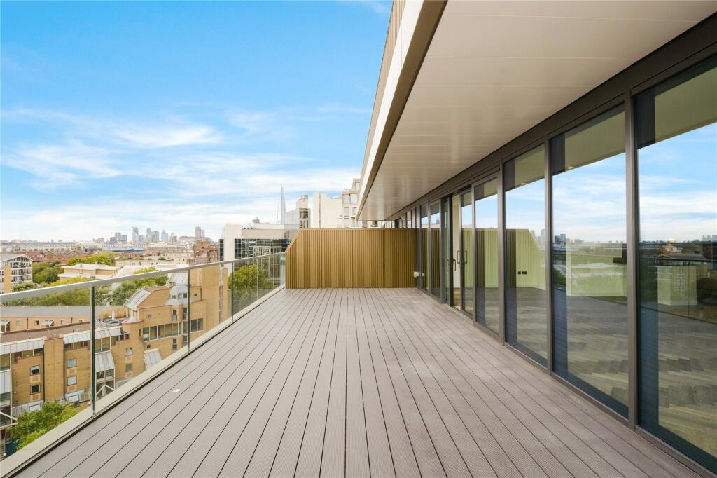 4 bed 1st Floor Flat for rent in Stepney. From Chestertons Estate Agents - Tower Bridge Lettings