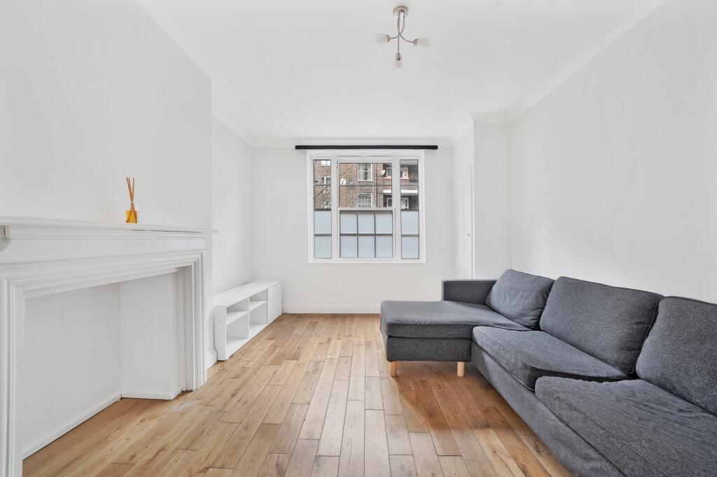 3 bed 1st Floor Flat for rent in Bermondsey. From Chestertons Estate Agents - Tower Bridge Lettings 3 bed 1st Floor Flat for rent in Bermondsey. From Chestertons Estate Agents - Tower Bridge Lettings