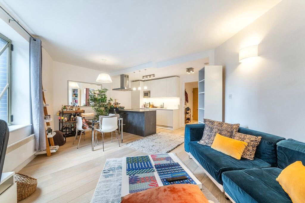 1 bed 1st Floor Flat for rent in Bermondsey. From Chestertons Estate Agents - Tower Bridge Lettings