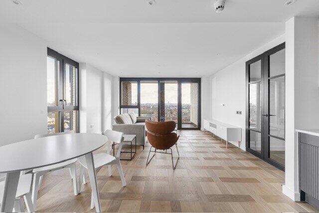 2 bed 1st Floor Flat for rent in Stepney. From Chestertons Estate Agents - Tower Bridge Lettings 2 bed 1st Floor Flat for rent in Stepney. From Chestertons Estate Agents - Tower Bridge Lettings