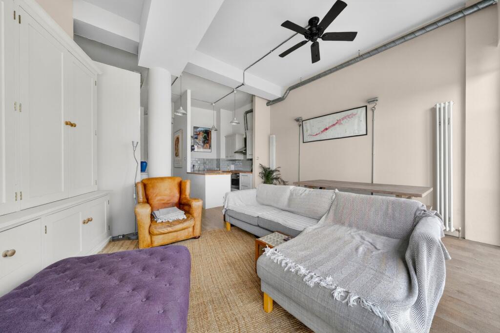 1 bed 1st Floor Flat for rent in Bermondsey. From Chestertons Estate Agents - Tower Bridge Lettings