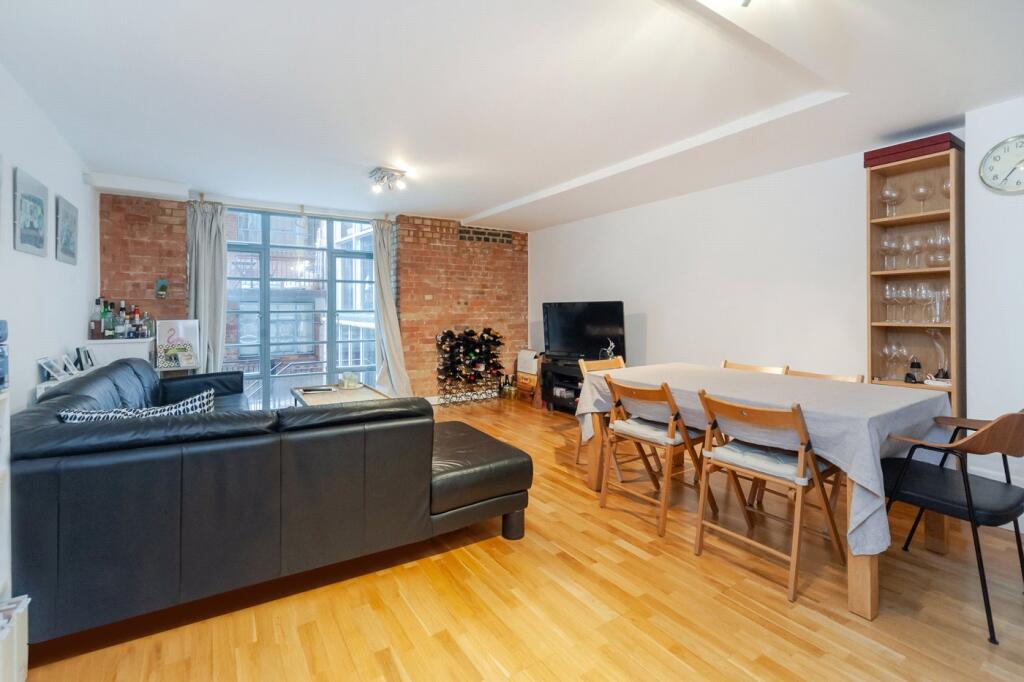 1 bed 1st Floor Flat for rent in Bermondsey. From Chestertons Estate Agents - Tower Bridge Lettings
