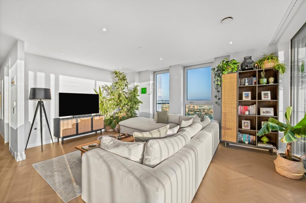 2 bed 1st Floor Flat for rent in Bermondsey. From Chestertons Estate Agents - Tower Bridge Lettings