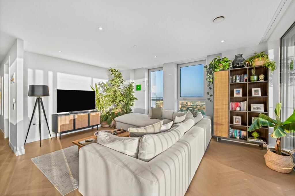 2 bed 1st Floor Flat for rent in Bermondsey. From Chestertons Estate Agents - Tower Bridge Lettings 2 bed 1st Floor Flat for rent in Bermondsey. From Chestertons Estate Agents - Tower Bridge Lettings