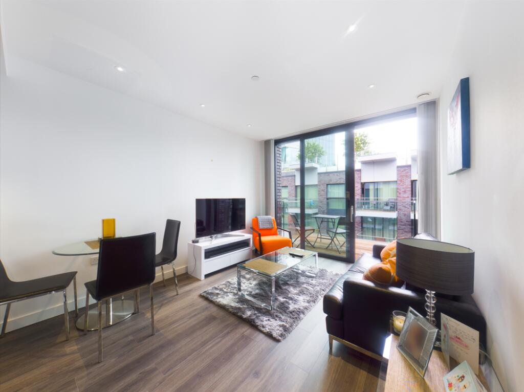 1 bed 1st Floor Flat for rent in Stepney. From Chestertons Estate Agents - Tower Bridge Lettings