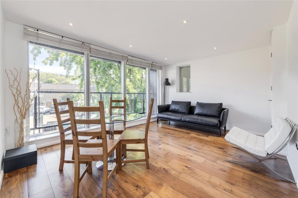 2 bed 1st Floor Flat for rent in Bermondsey. From Chestertons Estate Agents - Tower Bridge Lettings