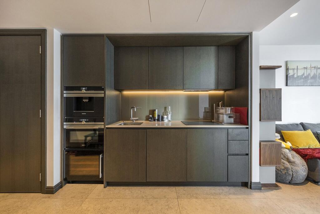 1 bed 1st Floor Flat for rent in Bermondsey. From Chestertons Estate Agents - Tower Bridge Lettings 1 bed 1st Floor Flat for rent in Bermondsey. From Chestertons Estate Agents - Tower Bridge Lettings