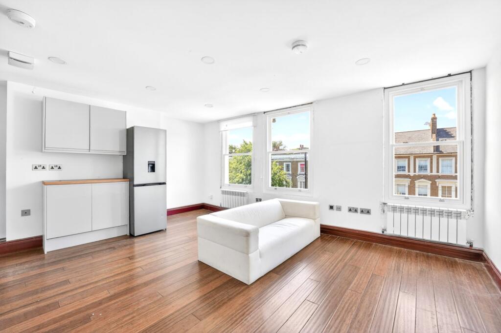 2 bed 1st Floor Flat for rent in Bermondsey. From Chestertons Estate Agents - Tower Bridge Lettings 2 bed 1st Floor Flat for rent in Bermondsey. From Chestertons Estate Agents - Tower Bridge Lettings