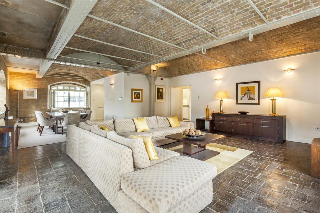 3 bed 1st Floor Flat for rent in Bermondsey. From Chestertons Estate Agents - Tower Bridge Lettings 3 bed 1st Floor Flat for rent in Bermondsey. From Chestertons Estate Agents - Tower Bridge Lettings