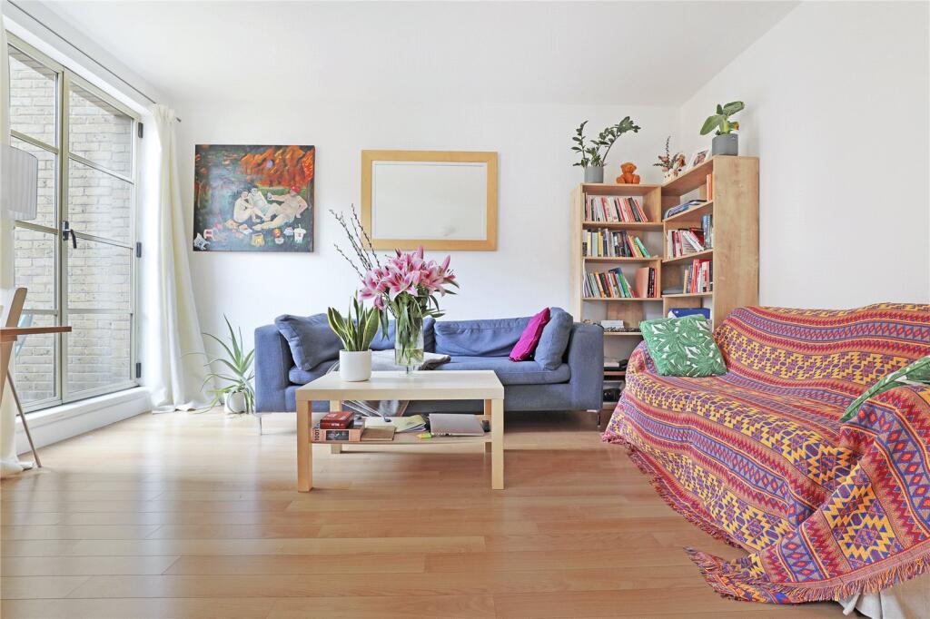 1 bed 1st Floor Flat for rent in Bermondsey. From Chestertons Estate Agents - Tower Bridge Lettings 1 bed 1st Floor Flat for rent in Bermondsey. From Chestertons Estate Agents - Tower Bridge Lettings