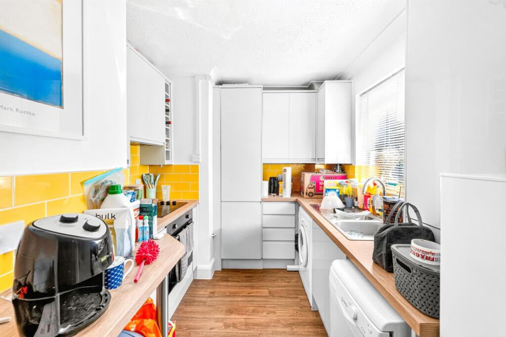 1 bed 1st Floor Flat for rent in Bermondsey. From Chestertons Estate Agents - Tower Bridge Lettings