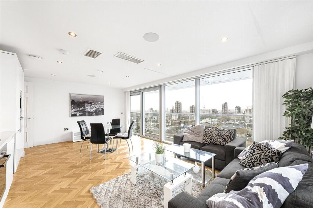 2 bed 1st Floor Flat for rent in Stepney. From Chestertons Estate Agents - Tower Bridge Lettings 2 bed 1st Floor Flat for rent in Stepney. From Chestertons Estate Agents - Tower Bridge Lettings