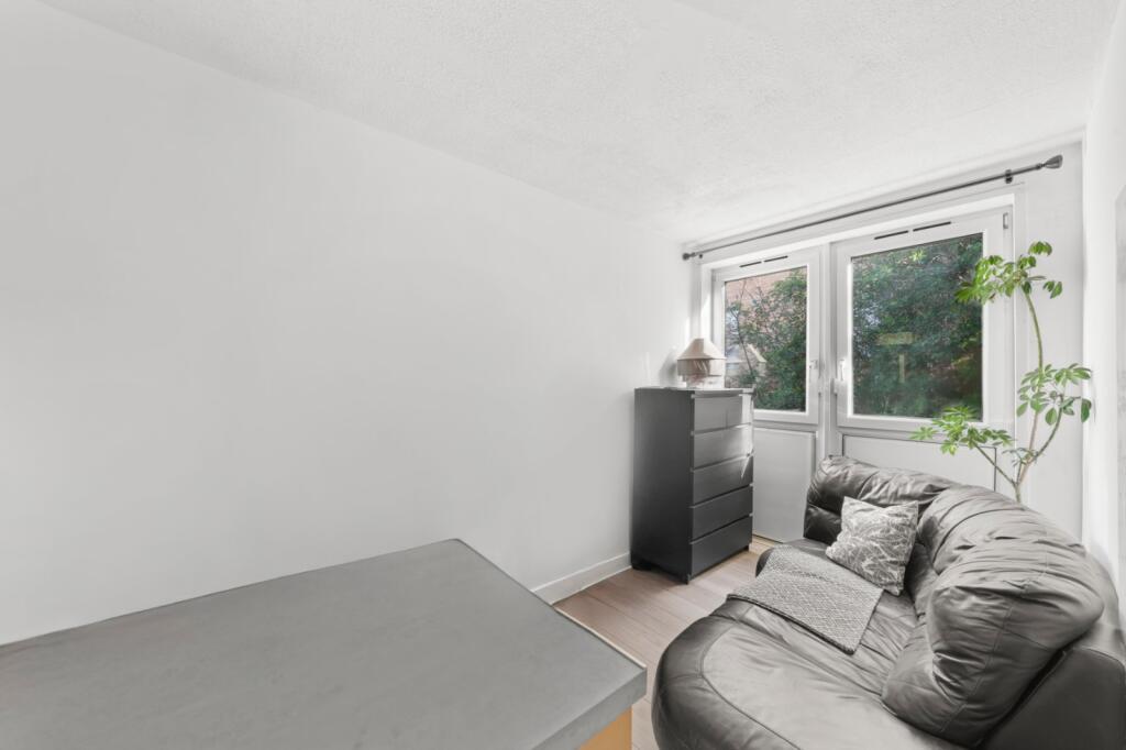 1 bed 1st Floor Flat for rent in Camberwell. From Chestertons Estate Agents - Tower Bridge Lettings 1 bed 1st Floor Flat for rent in Camberwell. From Chestertons Estate Agents - Tower Bridge Lettings