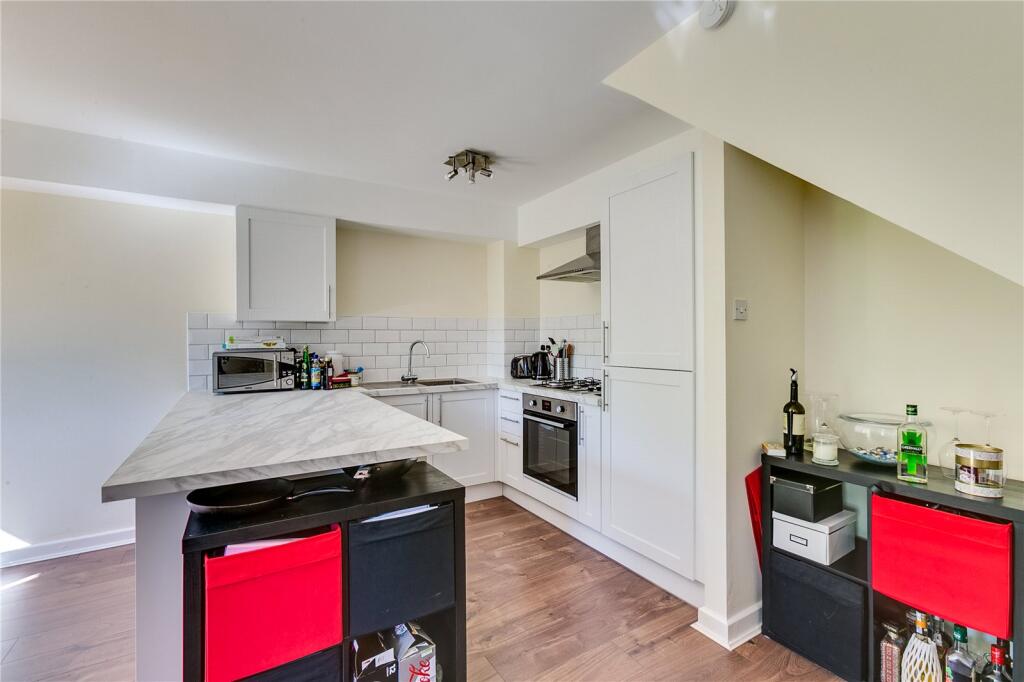 2 bed 1st Floor Flat for rent in Bermondsey. From Chestertons Estate Agents - Tower Bridge Lettings